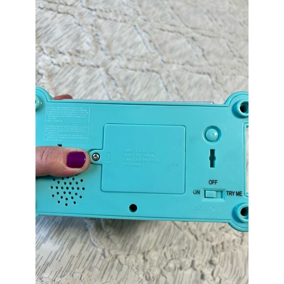 Disney Frozen “Do You Want to Build a Snowman” Musical Jewelry Box - Picture 4 of 10